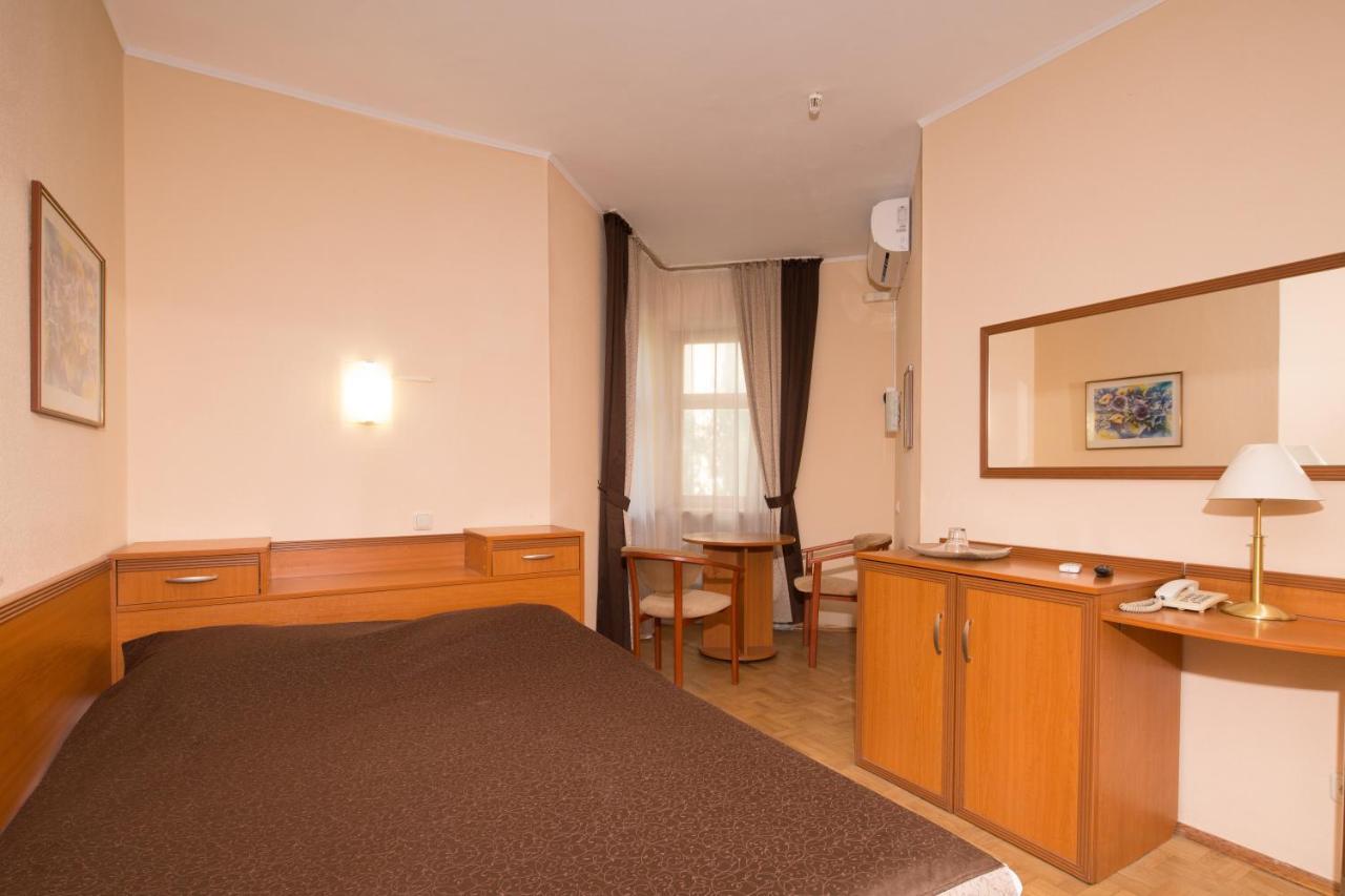 Zhayvir Hotel Kiev Ngoại thất bức ảnh
