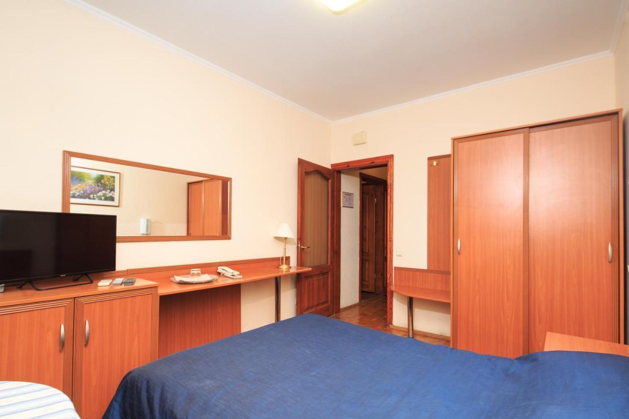 Zhayvir Hotel Kiev Ngoại thất bức ảnh