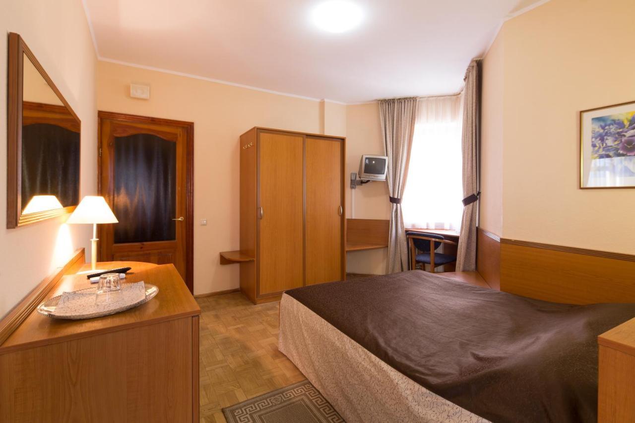 Zhayvir Hotel Kiev Ngoại thất bức ảnh